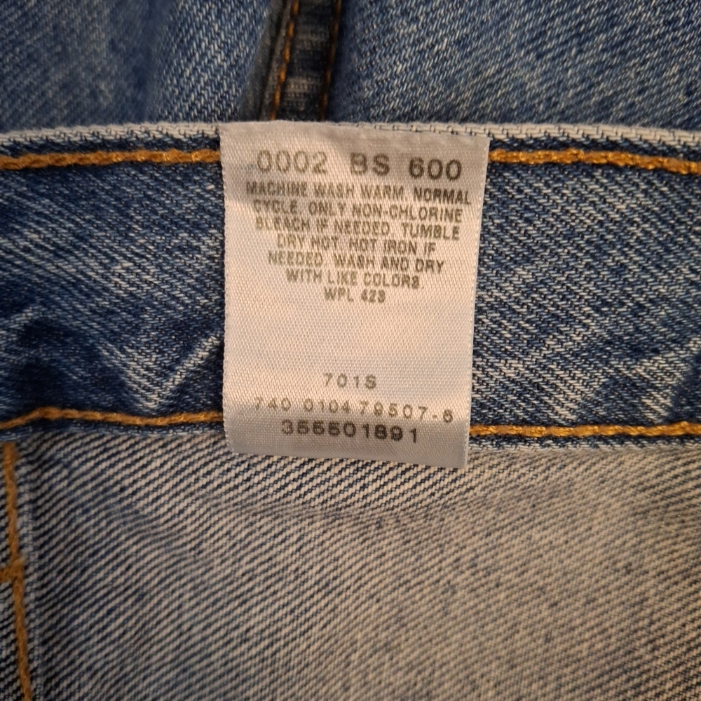 Levi's Men 550 Blue Jean Shorts High-Waisted Relaxed Fit Sz 44 - Picture 7 of 8